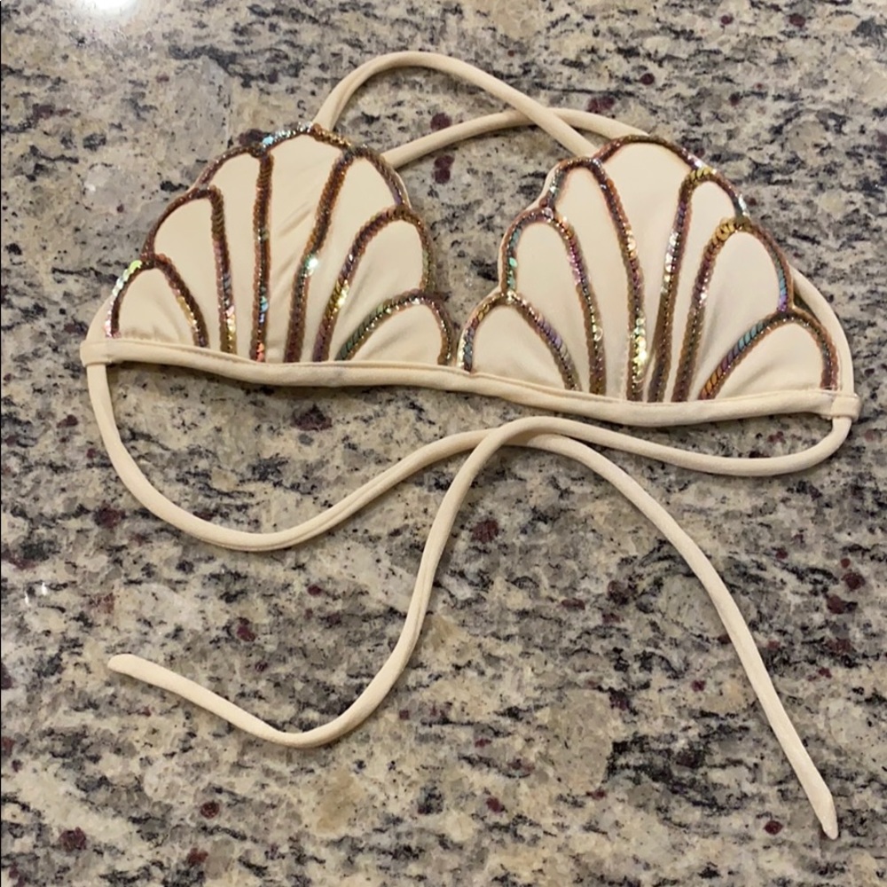 Mermaid shell bikini top